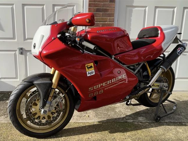 Ducati 888 SP5+ loads of extras/parts/Mags 0