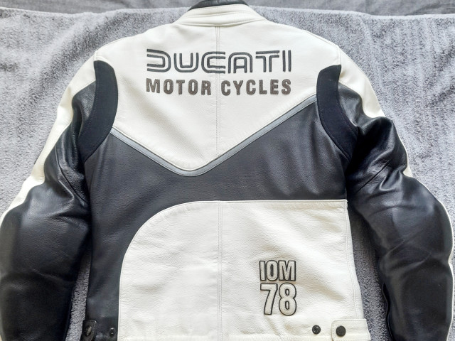 Genuine Ducati Dainese "IOM" 78 Ladies Leather Jacket Size 10 Free P&P 1