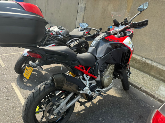 Ducati Multistrada V4s travel & radar 3