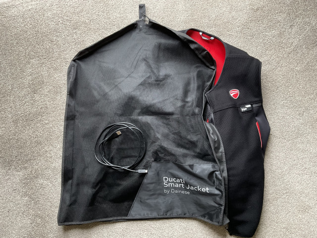 Ducati Smart Air Vest  3