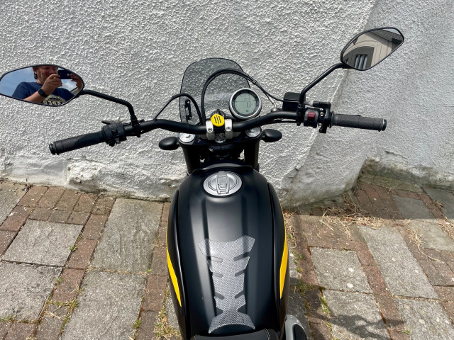 2016 DUCATI SCRAMBLER 800 FULL THROTTLE - Only 1848 Miles 11