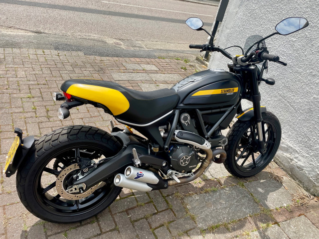 2016 DUCATI SCRAMBLER 800 FULL THROTTLE - Only 1848 Miles 12