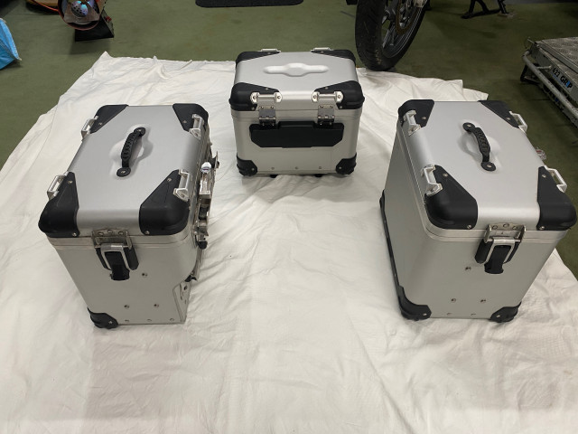 Multistrada Top Box & Panniers 1