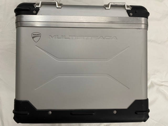 Multistrada Top Box & Panniers 9