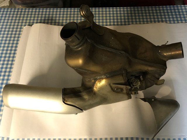 Supersport S standard catalytic exhaust system 1